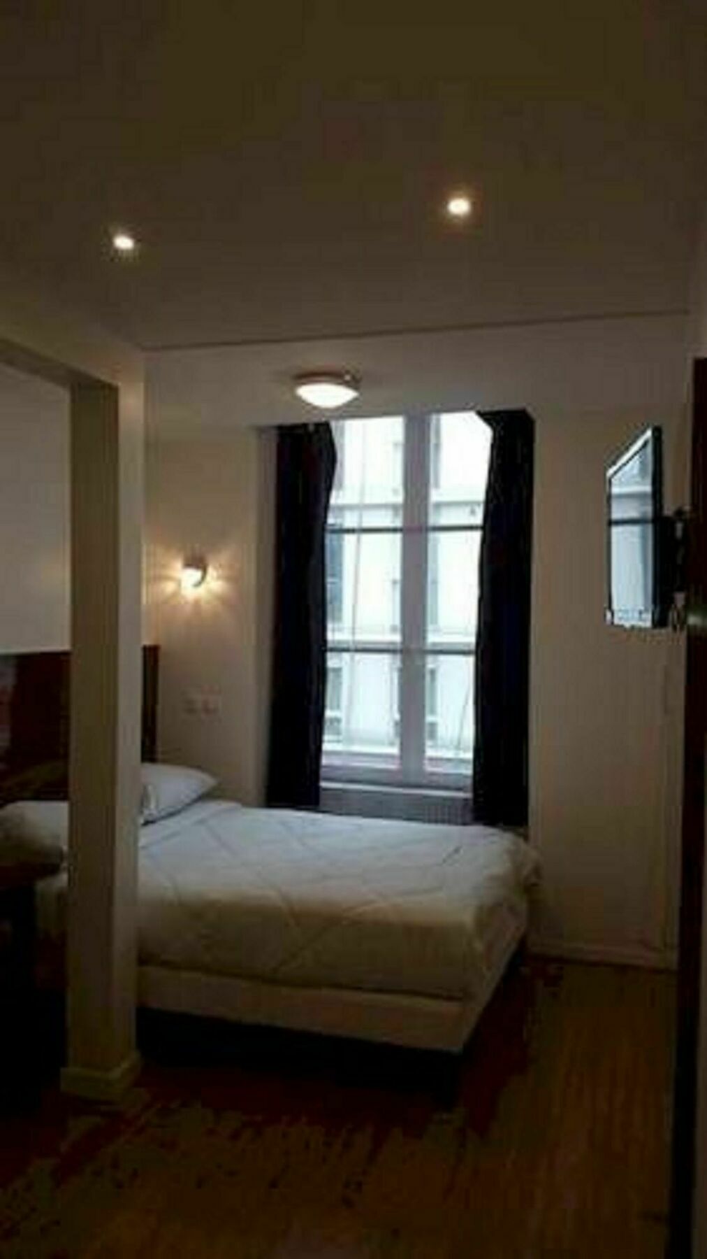 Hotel De Menilmontant Paris Eksteriør billede